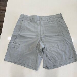 Men's Light Gray Cargo Shorts with Utility Pocket